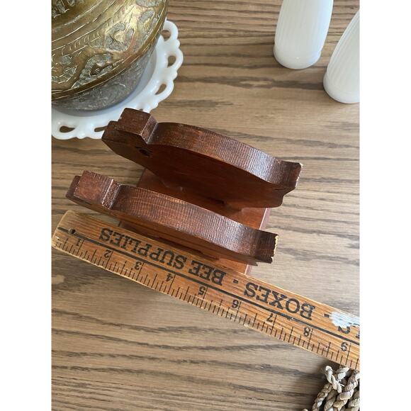 Vintage Wood Pig Napkin Letter Holder Stand Kitsch Kitchen Primitive Farmhouse - Picture 6 of 7
